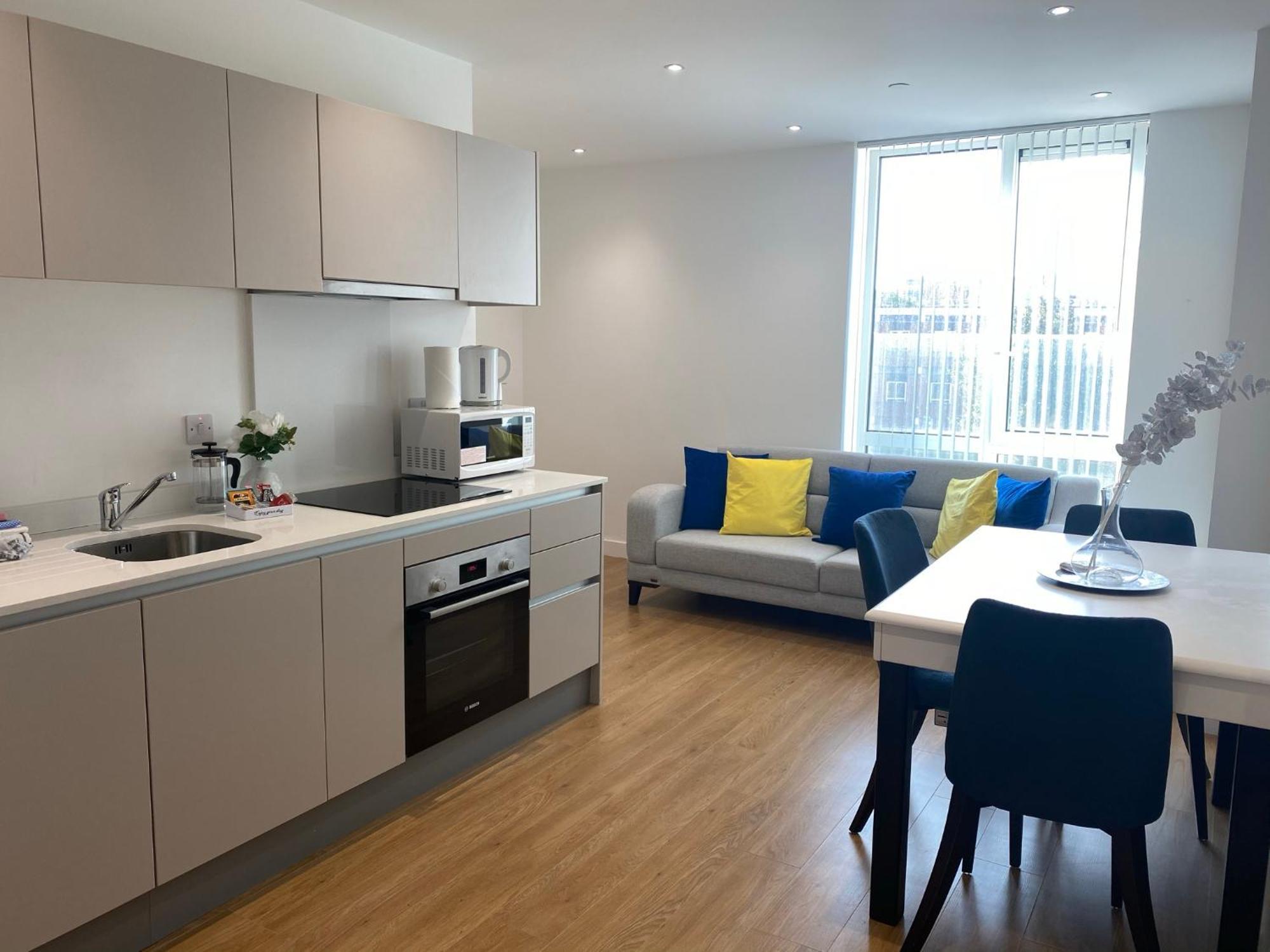 Berks Luxury Serviced Apartments , Free Parking, Free Gym And Free Wifi Бракнел Стая снимка